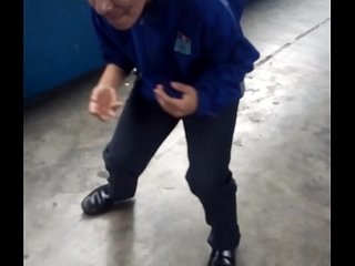 Joche, el bailarín sexual :v